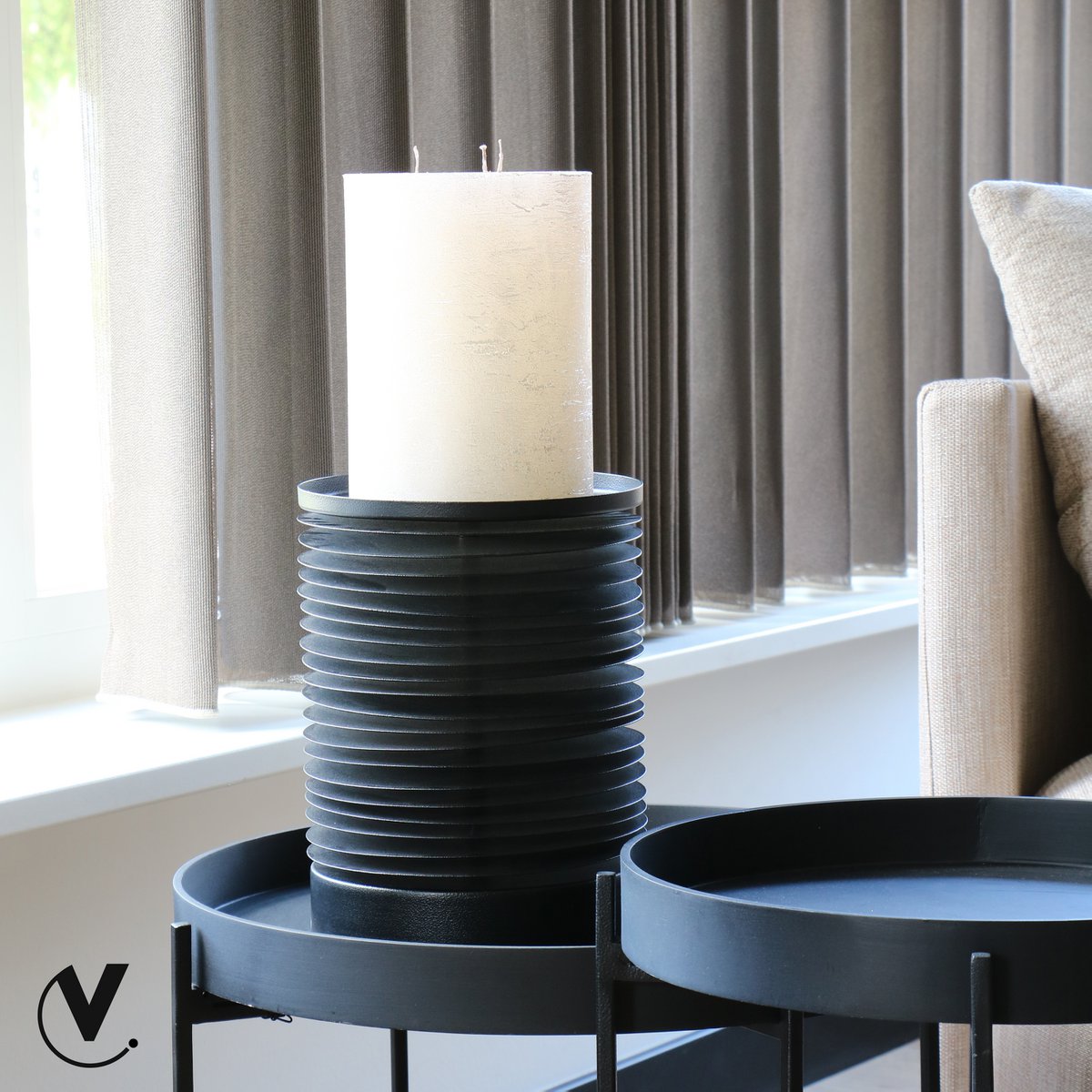 Mantas black Ø21 x H28 cm - laatste items!